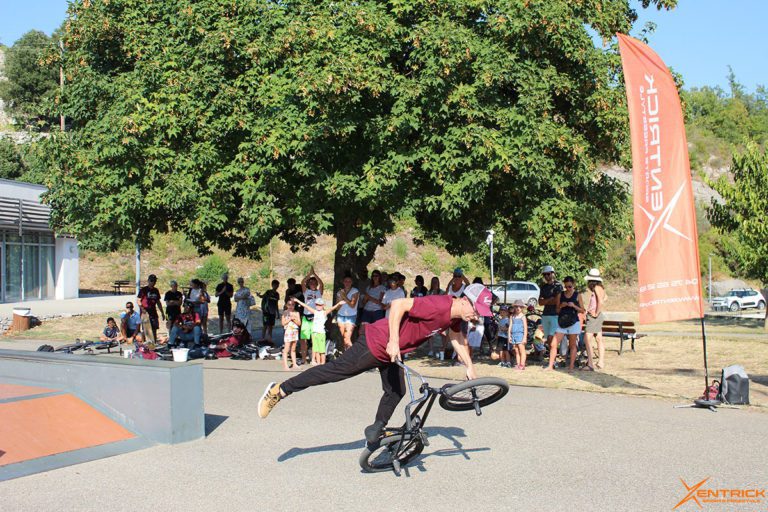 Spectacle BMX Flat - Alissas